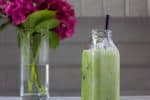 This vanilla matcha latte is an icy matcha latte, flavored with a little bit of vanilla bean paste.